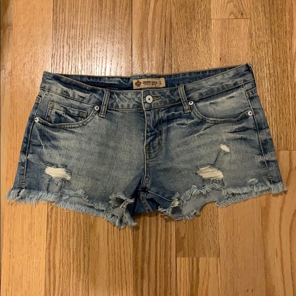 Just USA Pants - Distressed Denim Short Just USA Pants - Distressed Denim Short